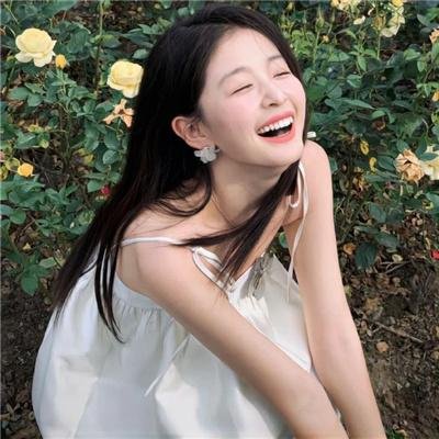 无敌的我是英雄爸爸和精灵妈妈的女儿